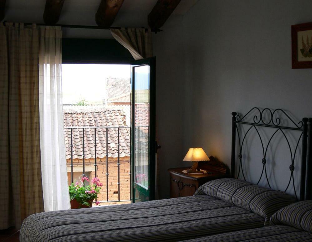 Las Casas De Yaguee, Ayllon Santa Maria de Riaza Exterior foto